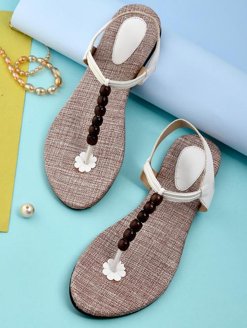 women solid back strap sandal - 18680576 - Very Small Image - 1