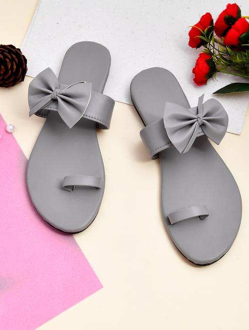 women solid one toe sandal - 18680641 - Very Small Image - 1