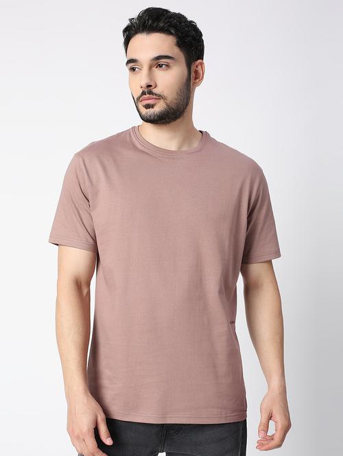 brown solid tshirt - 18722879 - Very Small Image - 1