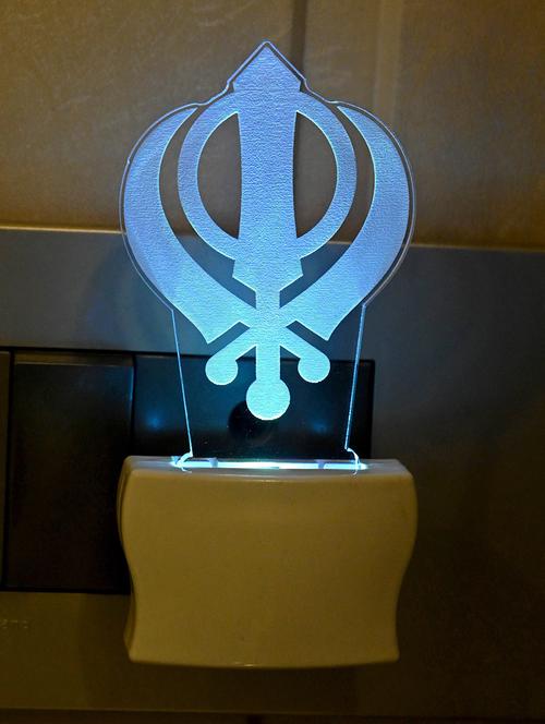 automatic light change lamp - 18823980 - Very Small Image - 1