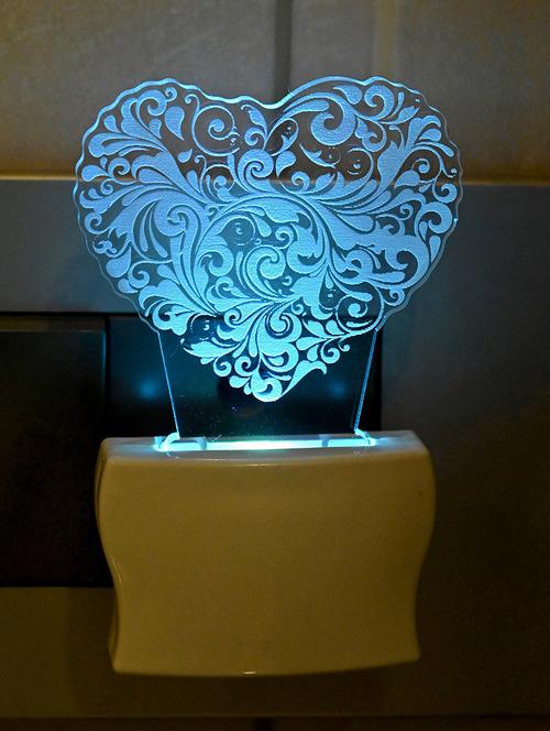 automatic light changing lamb - 18824160 - Very Small Image - 1