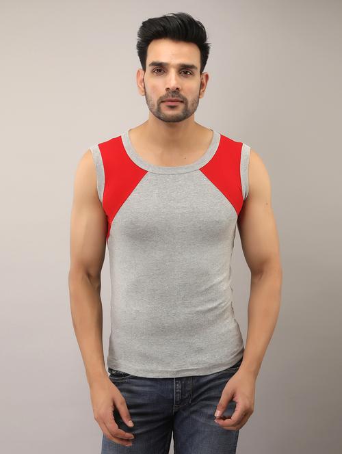 round neck solid t-shirt - 18873920 - Very Small Image - 1