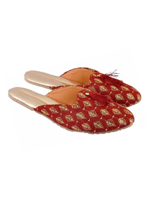 red ethnic sandal - 18907321 - Very Small Image - 1