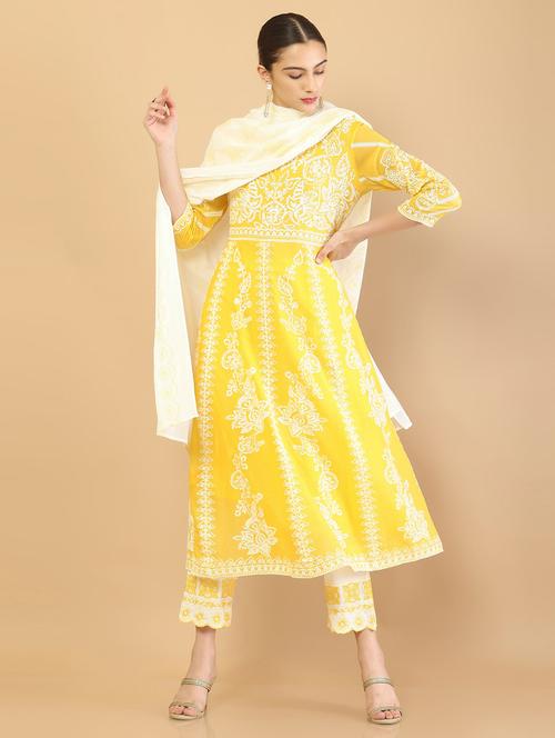 yellow suit set - 18931264 - Very Small Image - 1