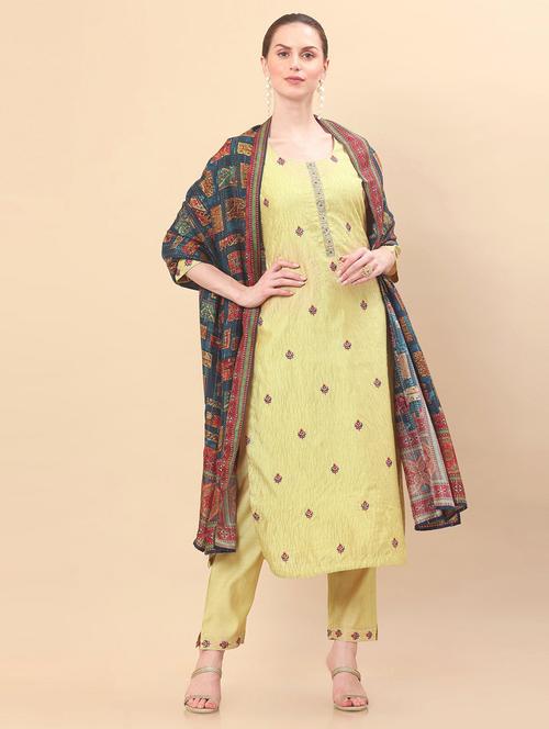 yellow embroidered suit set - 18931678 - Very Small Image - 1