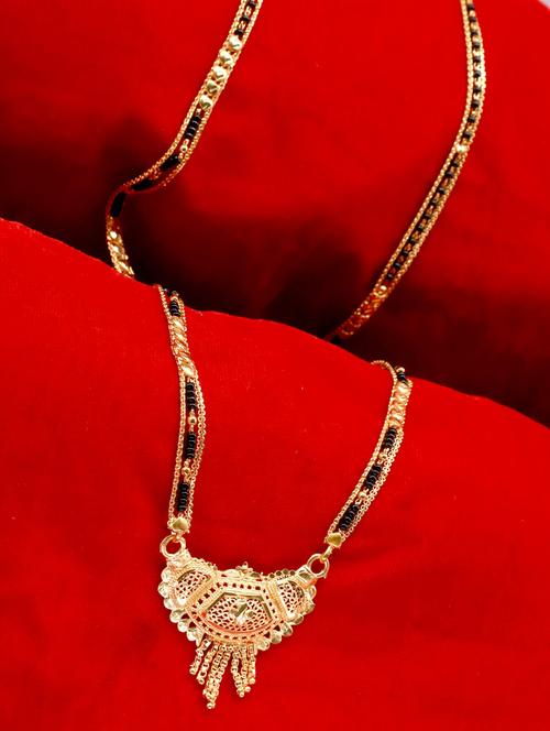 gold coloured metal mangalsutra - 18958141 - Very Small Image - 1