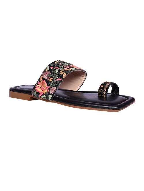 black ethnic sandal - 19039436 - Very Small Image - 1