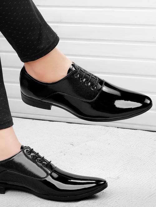 synthetic black derby - 19117433 - Very Small Image - 1