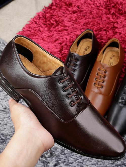 synthetic brown derby - 19117440 - Very Small Image - 1