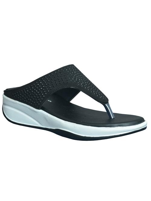 black t-strap sandal - 19133770 - Very Small Image - 1