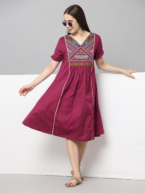women's  knee length dress - 19160775 - Very Small Image - 1