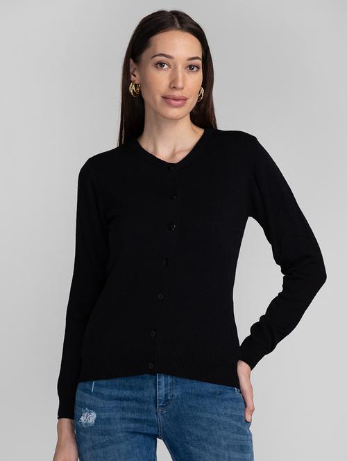 v- neck solid pullover  - 19172924 - Very Small Image - 1