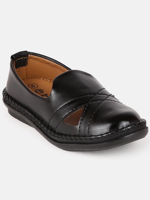 black solids sandals & floaters - 19184078 - Very Small Image - 1