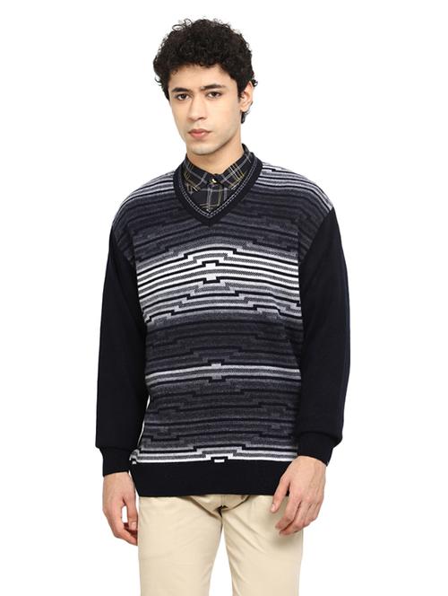 v-neck self design pullover - 19197514 - Very Small Image - 1