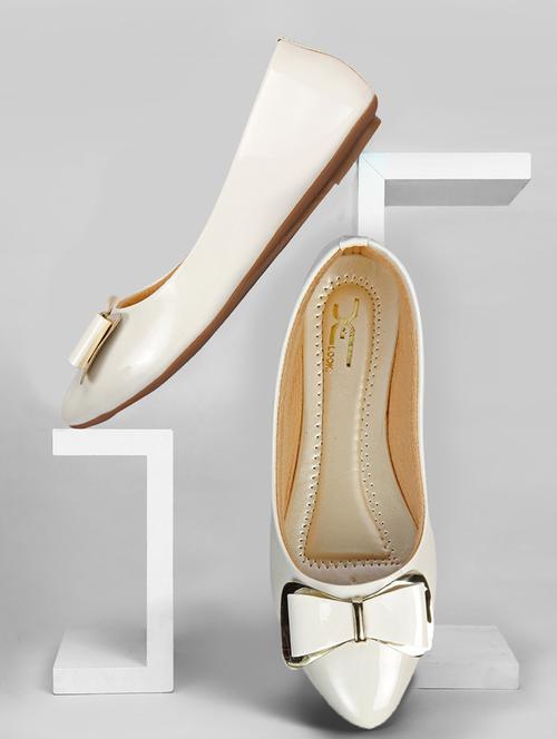 white solid ballerina - 19224305 - Very Small Image - 1