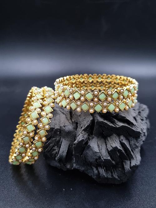 gold plated bangle set - 19297943 - Very Small Image - 1