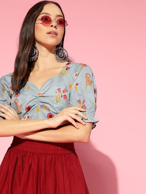 women's crop v neck top - 19336218 - Very Small Image - 1