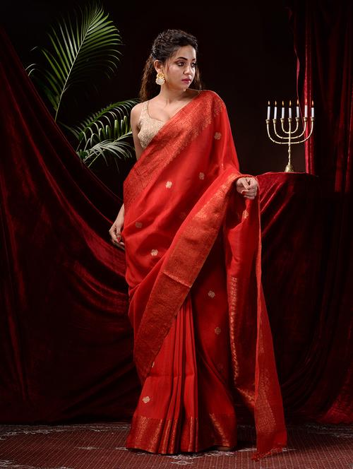 red self design saree with blouse - 19345484 - Very Small Image - 1