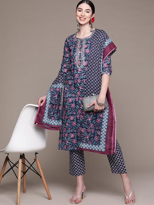 blue floral print kurta and pant set - 19412571 - Very Small Image - 1