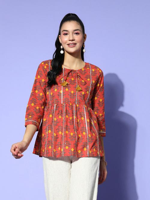 red printed a line top - 19414335 - Very Small Image - 1