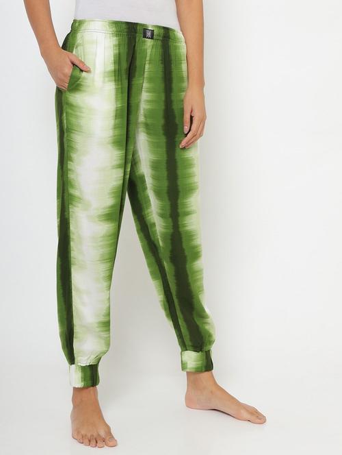 women tie and dye pajama - 19472497 - Very Small Image - 1