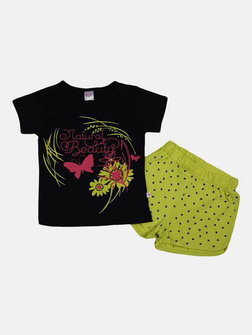 girls printed t-shirt and shorts set - 19474657 - Very Small Image - 1