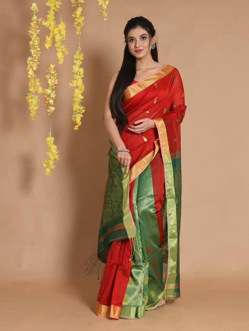 red self design woven saree with blouse - 19498295 - Very Small Image - 1