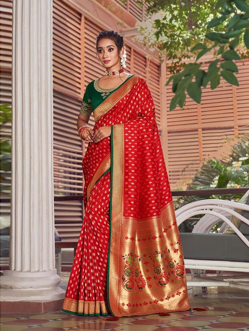 red self design woven saree with blouse - 19504659 - Very Small Image - 1