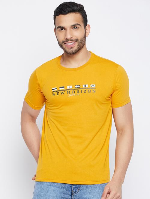 men round neck chest print t-shirt - 19519415 - Very Small Image - 1