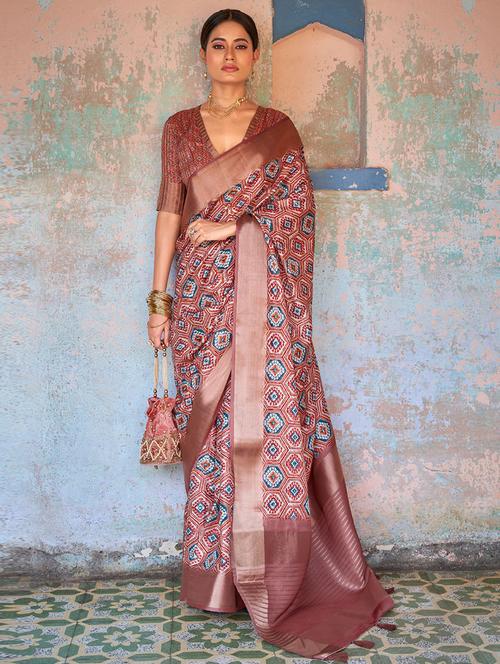 contrast bordered woven saree - 19529414 - Very Small Image - 1