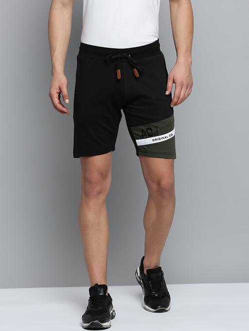 black solid sports short - 19622636 - Very Small Image - 1