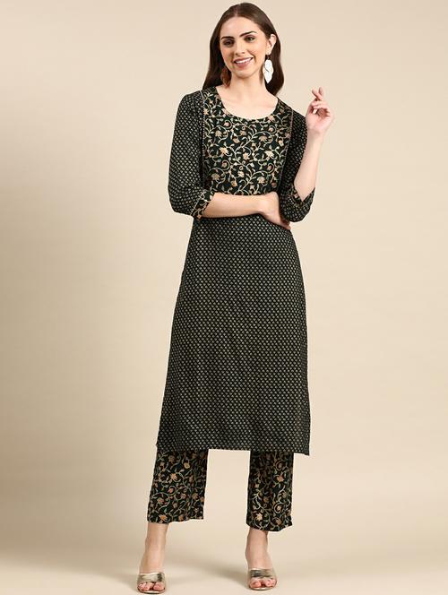 Women Foil Printed Round Neck Kurta Pant Set - 19631387 - Very Small Image - 1