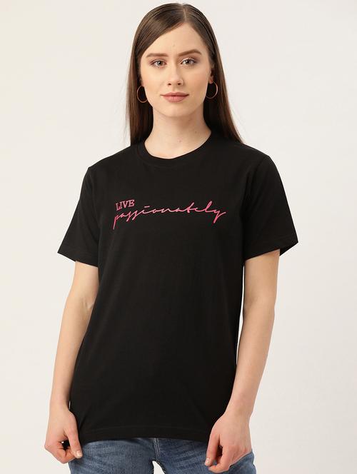 women's chest print round neck t-shirt - 19697166 - Very Small Image - 1