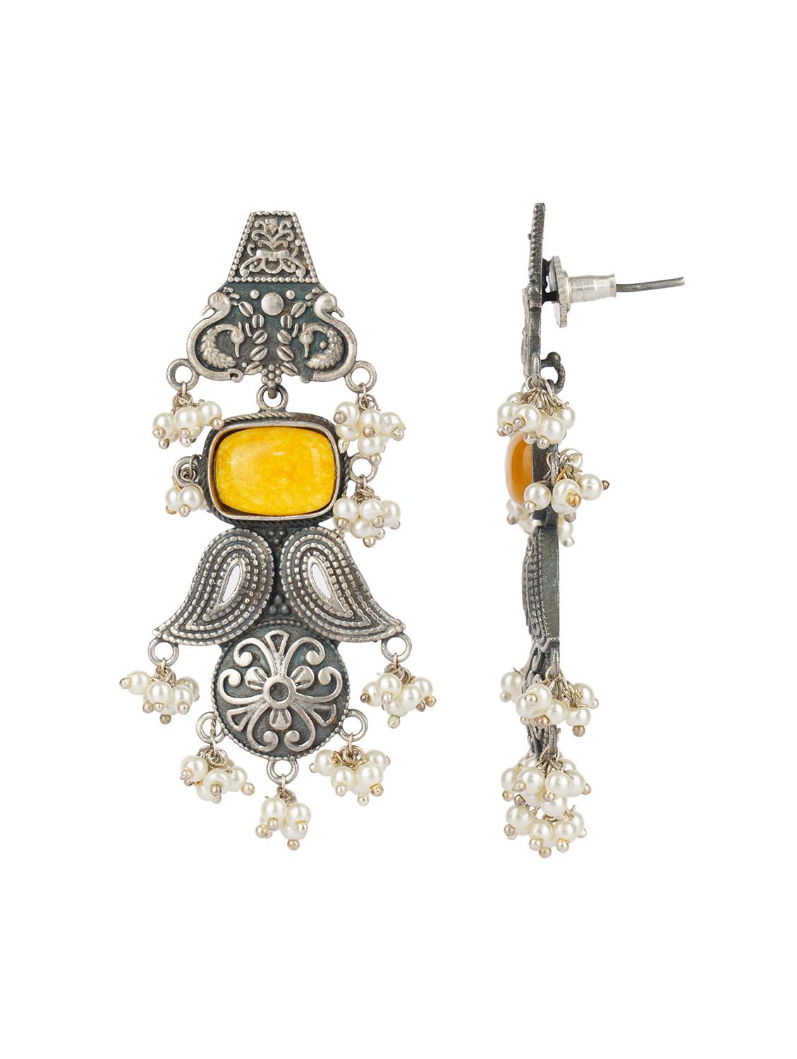 yellow brass drop earring - 19768556 - Standard Image - 2