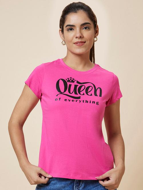 women's chest print round neck t-shirt - 19781379 - Very Small Image - 1