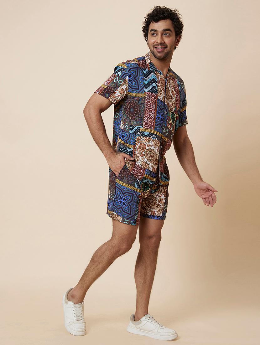 multi colored printed shirt and shorts set - 19784835 - Zoom Image - 3