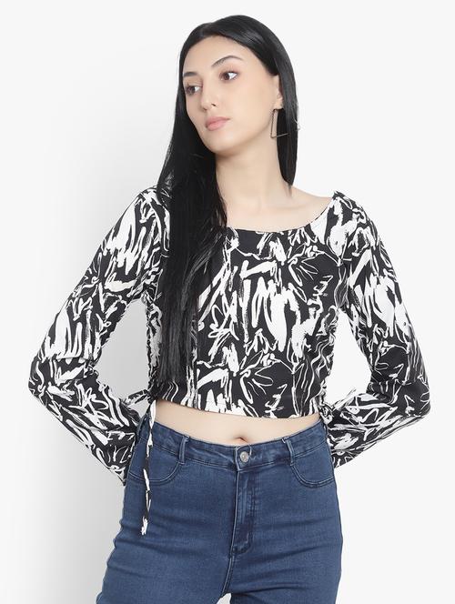 women's crop round neck top - 19811333 - Very Small Image - 1