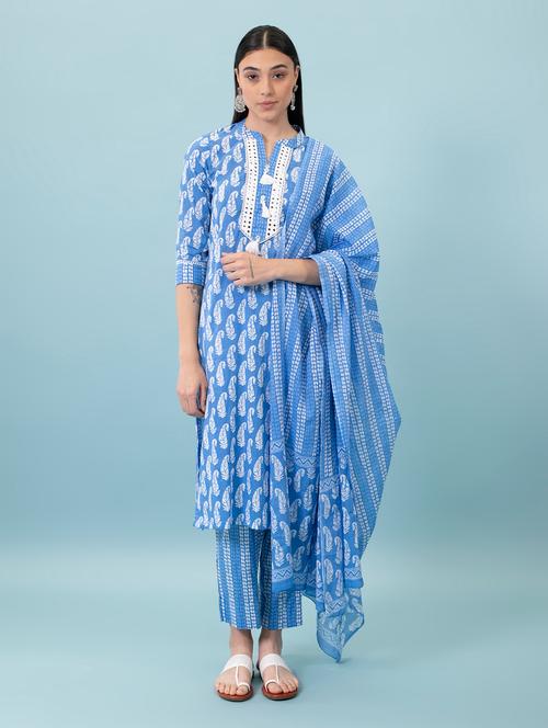 printed suit set - 19817440 - Very Small Image - 1