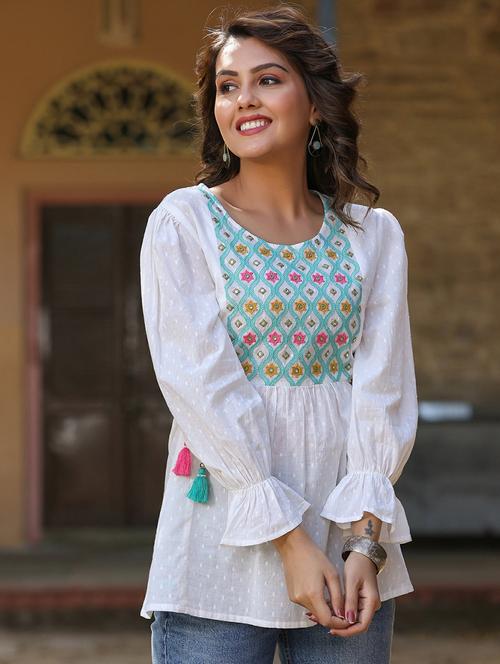 white bell sleeves embroidered a-line tunic - 19818984 - Very Small Image - 1