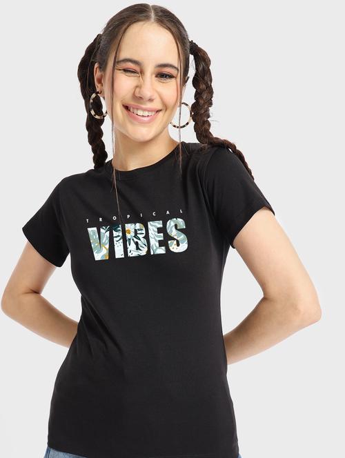 women's chest print round neck t-shirt - 19826498 - Very Small Image - 1