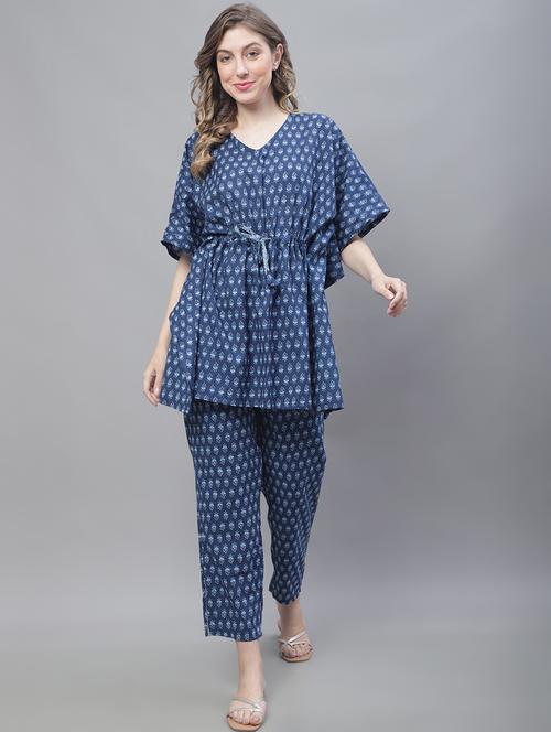 v-neck printed nightwear pyjama set  - 19867455 - Very Small Image - 1