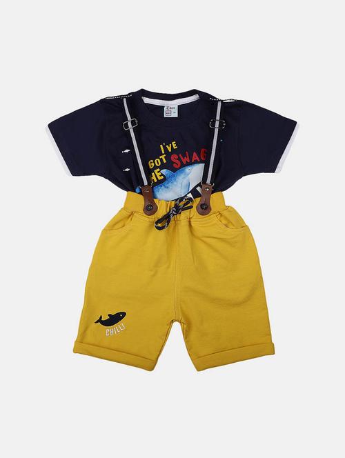 boys printed t-shirt with dungree set  - 19872686 - Very Small Image - 1