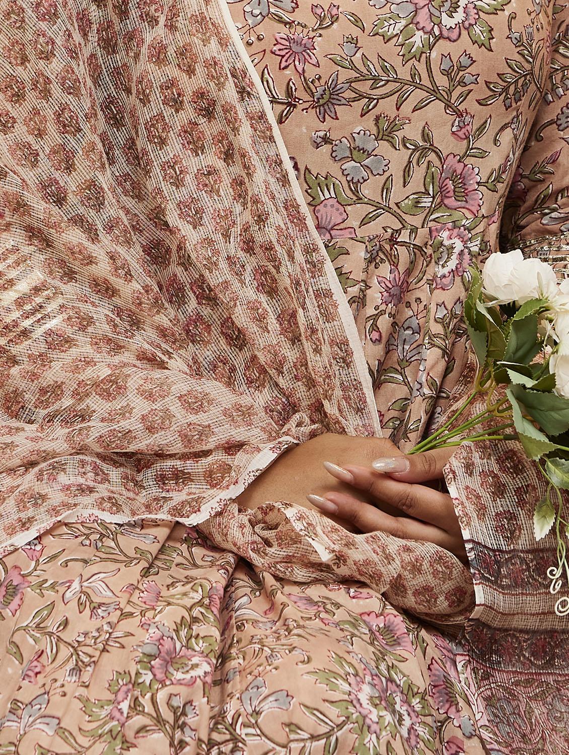 beige floral printed anarkali kurta pant with dupatta set - 19948724 - Zoom Image - 5
