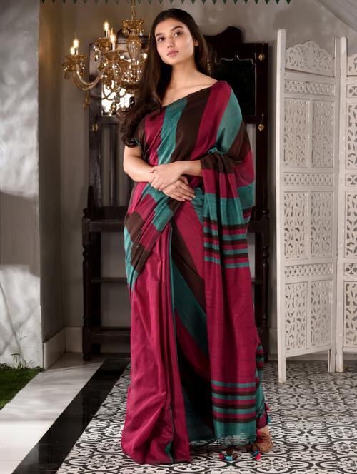 women's self design magenta colored saree with blouse - 19992815 - Very Small Image - 1