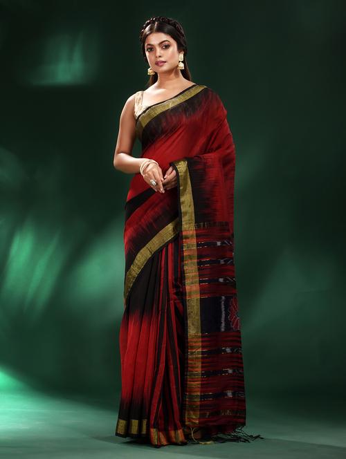 red cotton blend saree with blouse - 19993529 - Very Small Image - 1