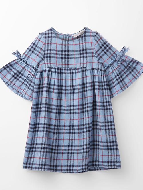 girls round neck bell sleeve frock - 19999946 - Very Small Image - 1