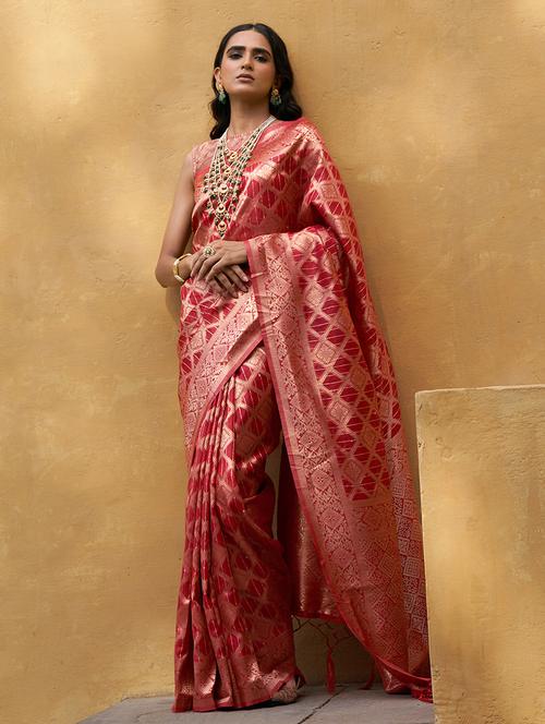 women's self design red colored saree with blouse - 20018620 - Very Small Image - 1