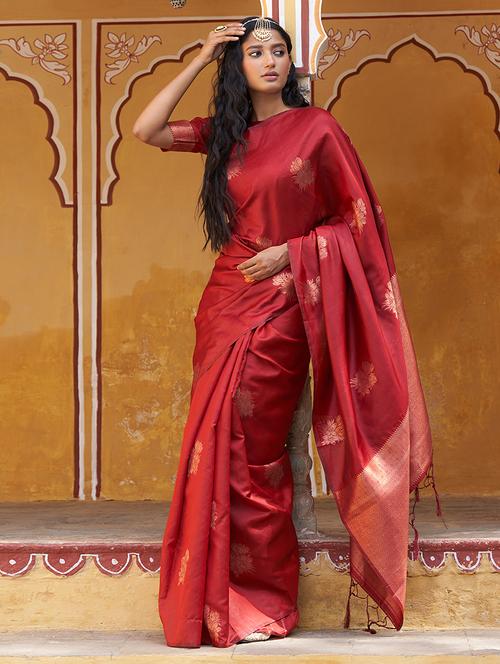women's self design red colored saree with blouse - 20018650 - Very Small Image - 1
