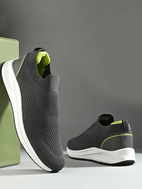 grey sport shoes - 20019148 - Very Small Image - 1