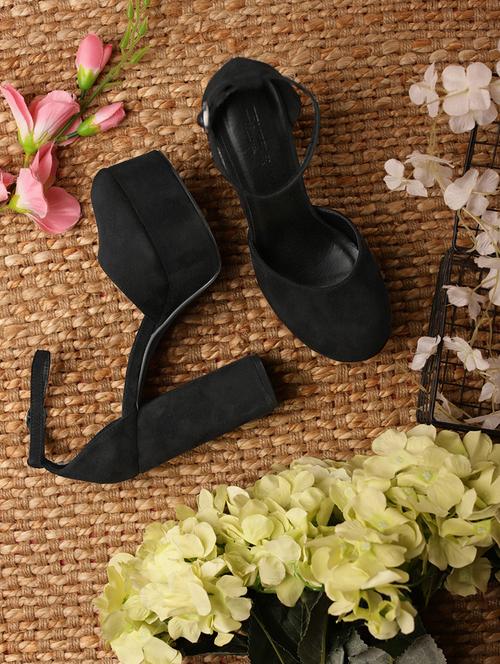 black lace-up block sandals - 20029620 - Very Small Image - 1